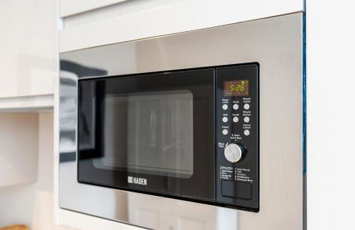 King Size Bed, City Centre, Long Stay Offers, Fast Wifi, Fully Equipped Kitchen, Dedicated Work Place - Foto 34