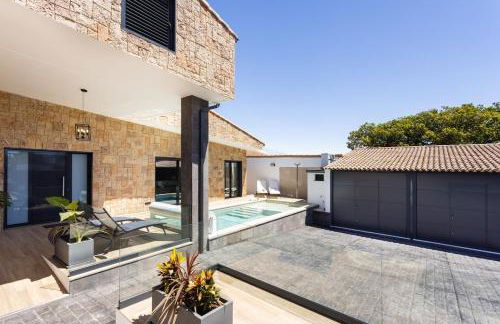 Villa Celestina lujo y piscina climatizada en plena naturaleza - Foto 22