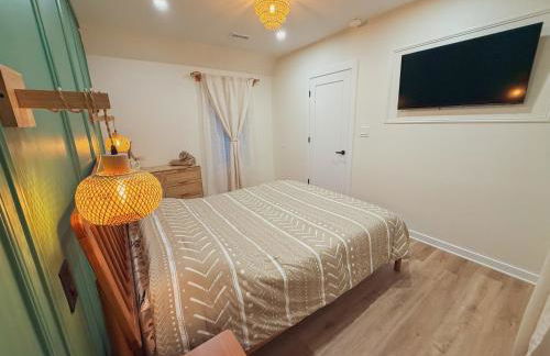 Stylish 2 BR 1 BA Apartment - Steps to the Ocean - Hidden Gem - Foto 8