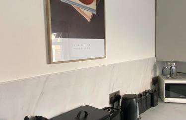 Slick Space for a Wigan Stay - 5 Minutes from M6 and M58 Motorways - Foto 6