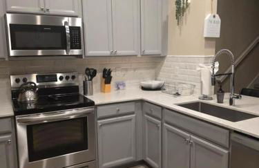 Relaxing Modern 3 BR Home - Queen Bd - North JAX - Foto 5