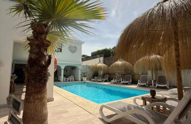 Casa Holandaluzas Marbella near Beach, with salt water Pool and private parking - Photo 2
