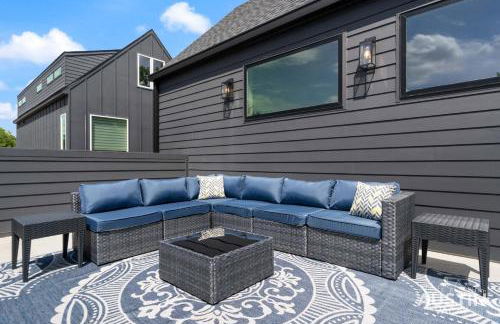 Luxury 2BR 2BA East Austin retreat w yard, deck and garage parking by Austin Vacay - Foto 8