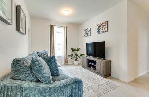 12 Mi to San Antonio River Walk Home with Yard! - Photo 10