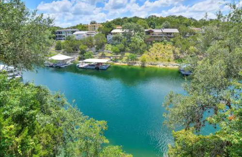 Lakefront Treehouse on Lake Travis Pool & Hot Tub - Foto 23