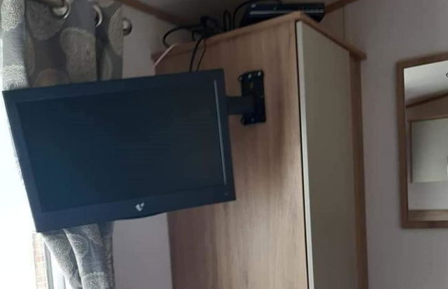 Inviting Beautiful 3-bed Caravan in Ingoldmells - Photo 6