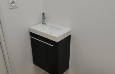 Evasion chic au coeur de la ville et proche plage - Garage privé - Foto 16