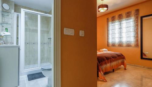 Sensacional Apt 2 Hab 2 baños 4 pax Aljarafe Metro - Photo 3