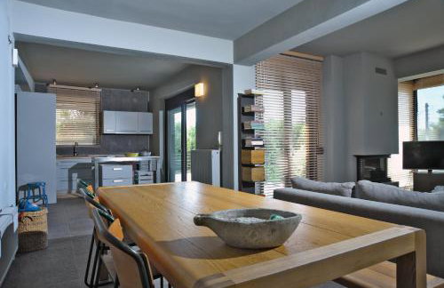 Elia Seafront Villa - Photo 20