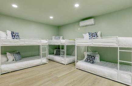 Game Farm Villa by Avantstay 10bdr, Private Pond, Spa, Pool Family-friendly - Foto 95