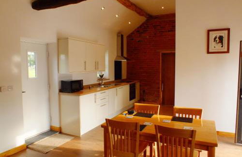 White House Farm Cottages - Photo 17