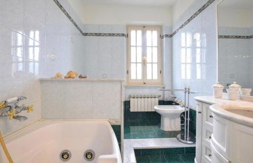 Beautiful Home In Capezzano Pianore - Foto 34