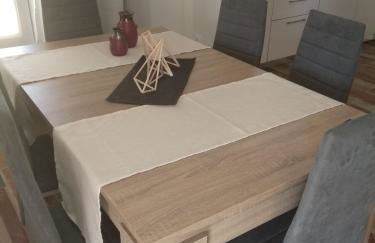 Bill & Eva's precious jewel - Photo 8