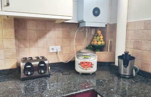 Serene mountain views Spacious garden and sole use of the 10x5m pool - Foto 15