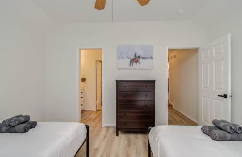 Big Texas Living - Spacious 5-BD with Pool - Foto 34