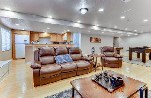 Luxe Draper Retreat w Pool, Sauna and Theater - Foto 27