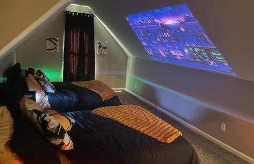 Near Downtown-2 En-Suites - Garage - Sleeps 9 - Foto 21