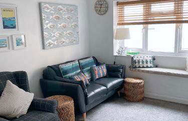 Plain Sailing 2 min walk to the harbour amazing location - Photo 14