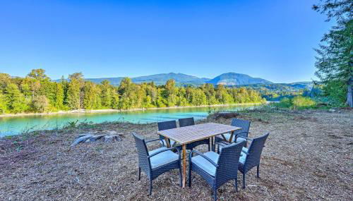 Dreamy Riverside Cabin with Fireplace and Grill - Foto 1