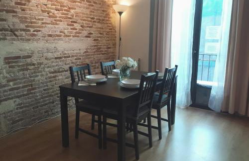 Central Apartment - Photo 9