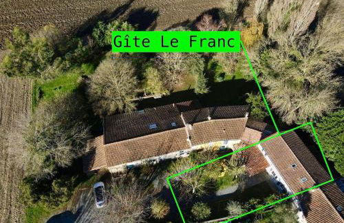 LE GRAND FRANC gite cosy proche tous commerces - Foto 36