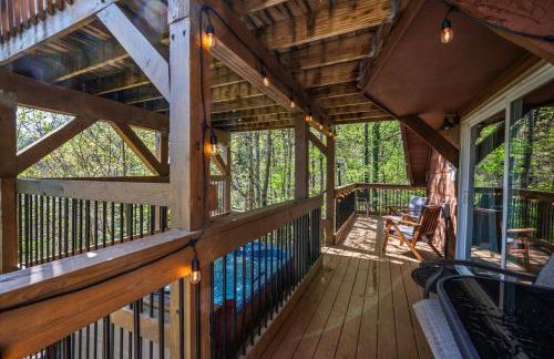 Charming A-Frame Cabin w Hot Tub & Mountain Views - Foto 37