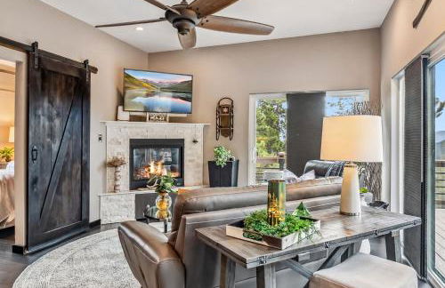 Treehouse 1BR with Hot Tub home - Foto 2