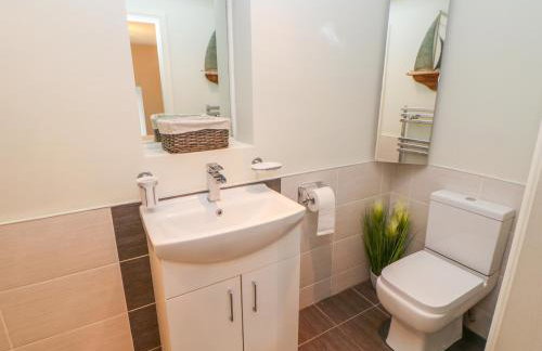 Castle keep at Stanhope Castle - Photo 28