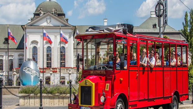Bratislava City Tours Presporacik Oldtimer - Panoramic Tour - Photo 2
