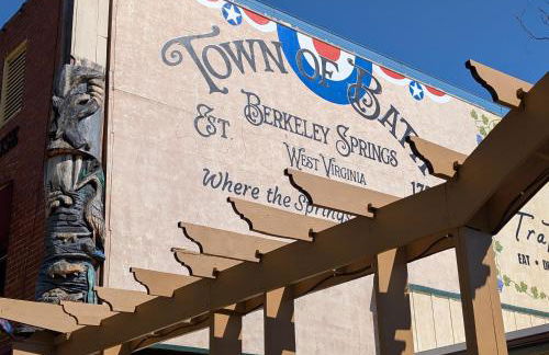 Ma-ple Haven --Wifi, Fireplace, Deck, Fire Pit, Family Friendly, Game Room, Pool Access - Foto 72