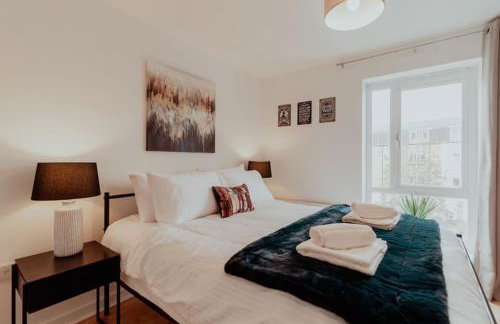 The Diickens Den - Rochester 1BR Flat - Sleeps 4 with Parking - Contractor - Friendly and Ideal for Long Stays - Foto 8