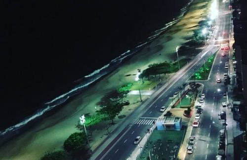 Lindo Flat frente praia - Foto 21