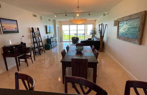 LIC Mgr - LUXURIOUS 3 BED 3 BATH OCEANFRONT SUITE - UPSCALE OCEANFRONT RESORT - INDOOR PICKLEBALL - SPEAKEASY! - Photo 11