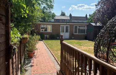 Studio flat Gants Hill with Free Parking - Foto 13