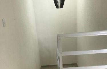 Casa com piscina, grande e espaçosa no Condomínio dos Pássaros - Foto 14