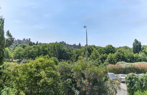 Les Bellevue Cité "3 Apartments, 1 with Garden & Private Parking, Aircon, WiFi, Free Public Car Park, 1 km from Cité" - Foto 54