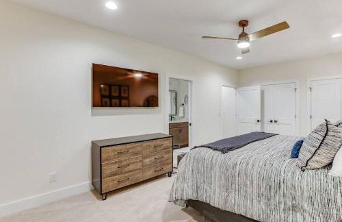 Luxury Estate with Stadium TDJ Views Sleeps 20 - Foto 20