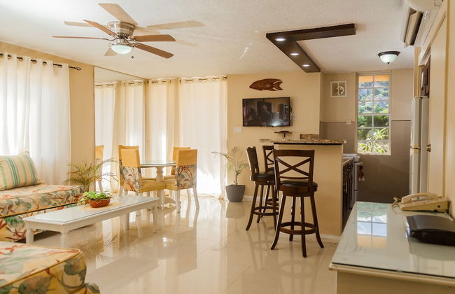 Ocho Rios Vacation - Apartment - Photo 1