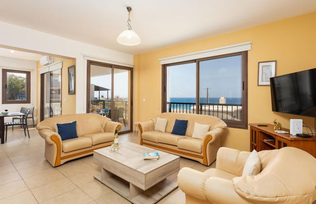 Villa Serena in Pomos - Foto 33