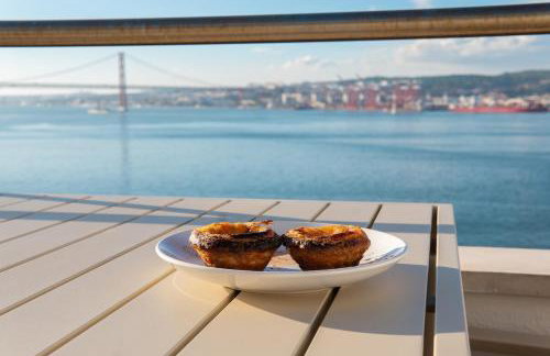 Luxury Lisbon View & Balcony - AC & Elevator - Foto 6