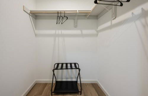 Spacious House in Prime Location - Photo 73