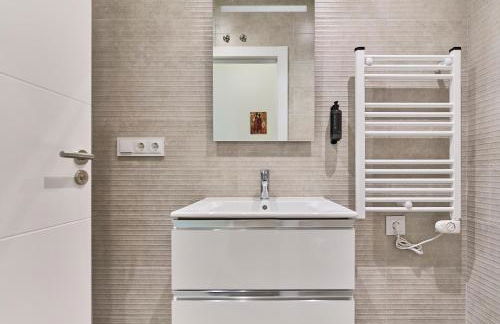 Apartamentos Catedral Palace by gaiarooms - Photo 21