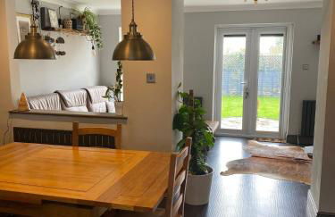 Sun Set House With Hot Tub - Photo 35