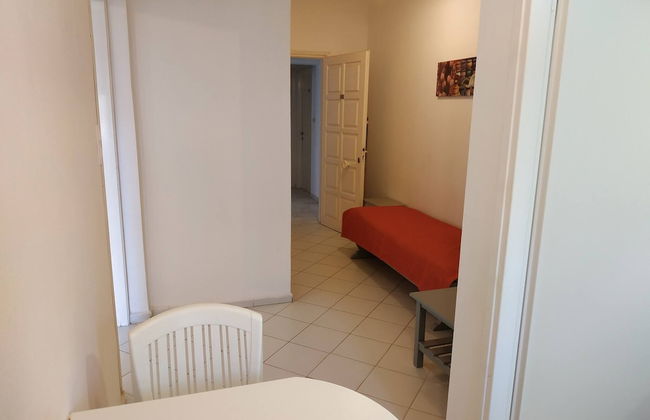 Small Apartment For 3 Pers 70meters From The Beach - Photo 13