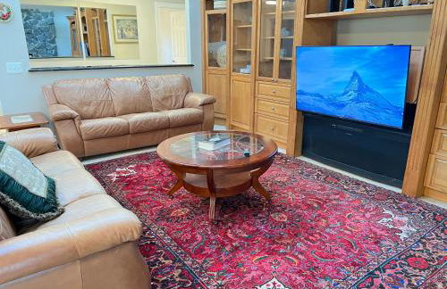 Resort Like house, 4 bedrooms, 3 bathrooms - Photo 25