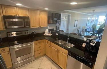 Biloxi Beach Condo - Photo 14