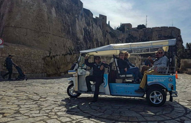 Tuk Tuk à travers la ville Alicante Tour - Photo 3