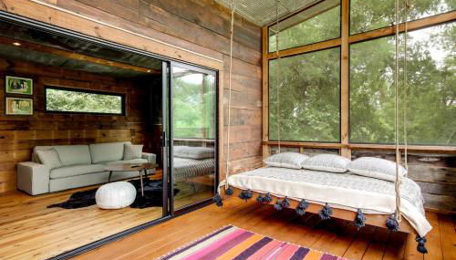 Artisan Cabin with Beautiful Decor and a Classic Fire Pit near Austin, Texas - Photo 5