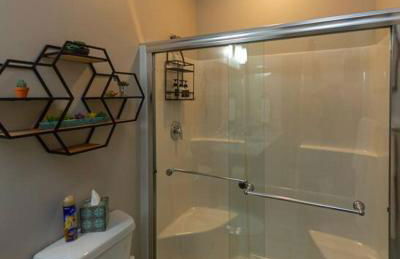 Beautiful Triplex Unit With Spectacular Lake View! - Foto 12