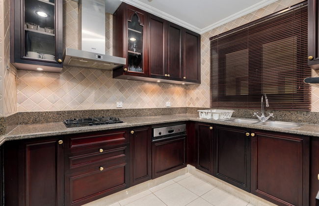 Lux BnB I Souk Al Bahar I Burj Khalifa Views - Photo 15